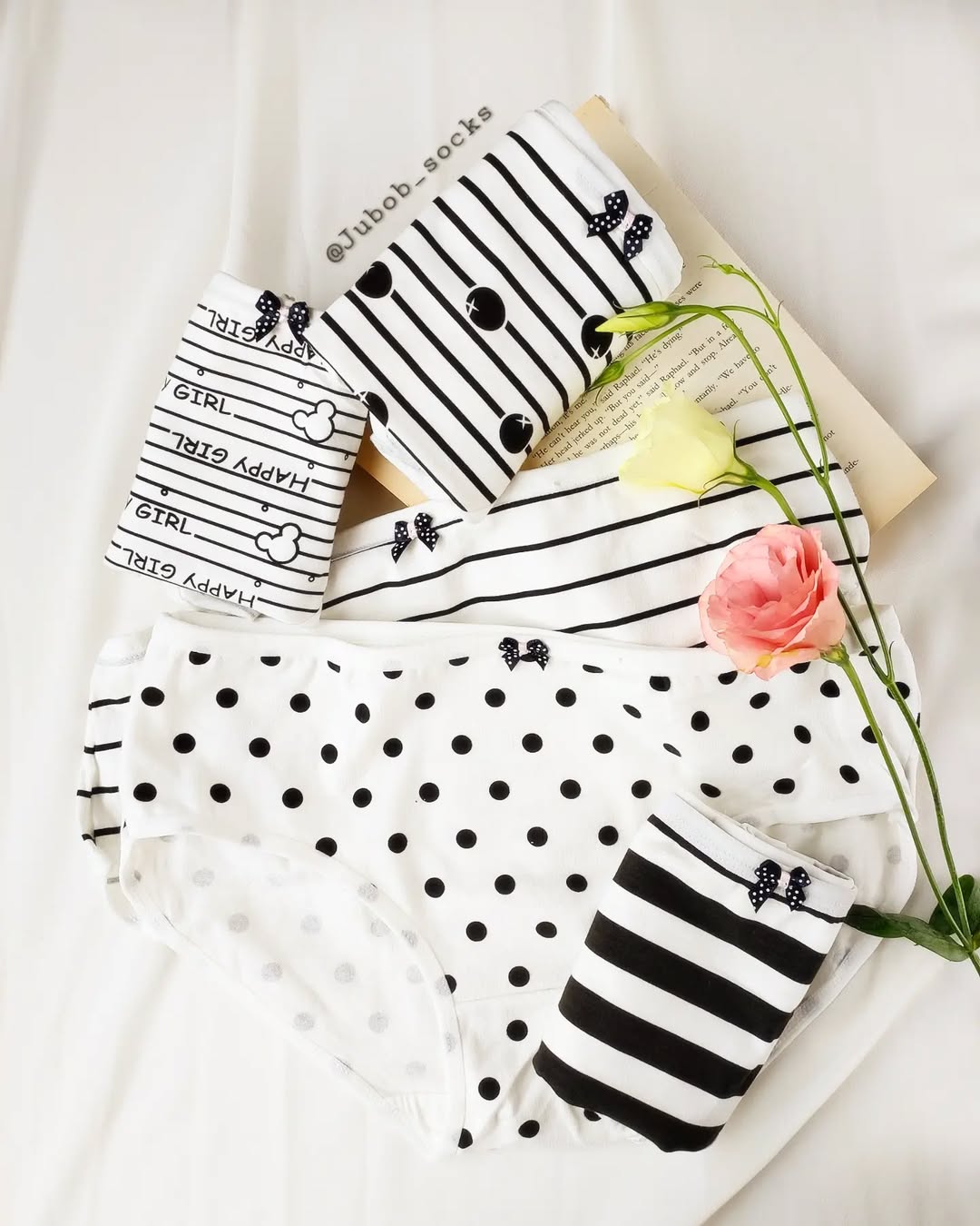 شورت زنانه xlمذل سفید مشکی